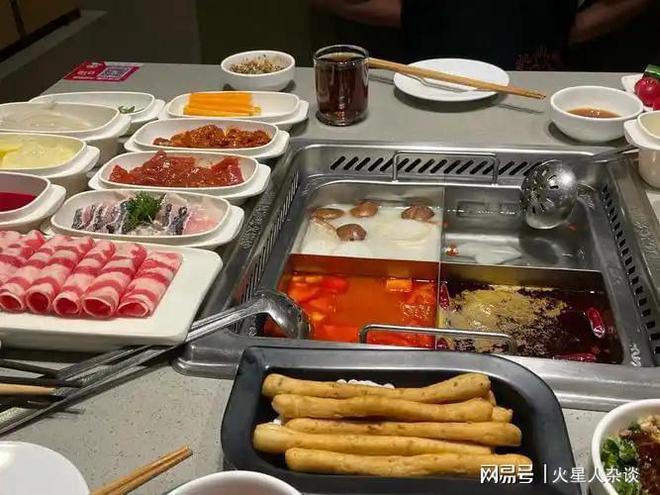 底捞第14第一名在中国开出6820家门店开元棋牌2025全球餐饮品牌25强：海(图2)